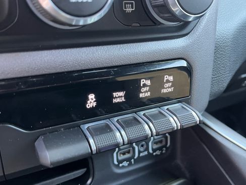 Used 2023 RAM 1500 Big Horn AWD/4WD image 13