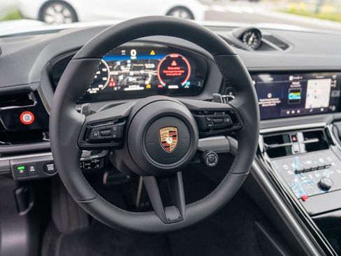 New 2026 Porsche Panamera 4 image 14