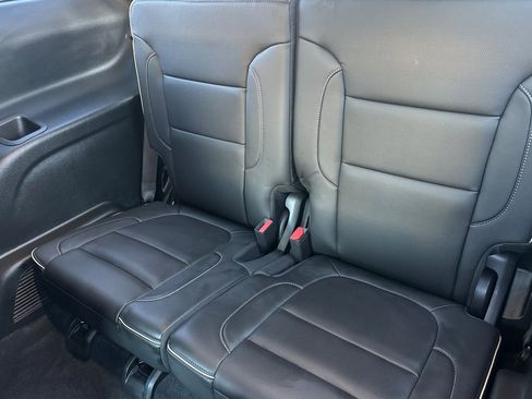 Used 2023 GMC Acadia Denali w/ Denali Ultimate Package image 19