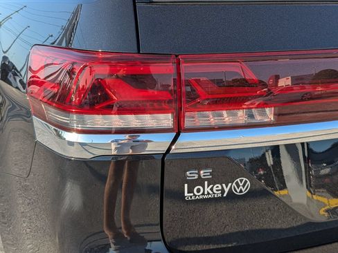 Certified 2024 Volkswagen Atlas SE FWD image 8