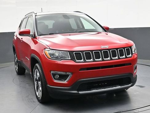 Used 2019 Jeep Compass Limited AWD/4WD image 10