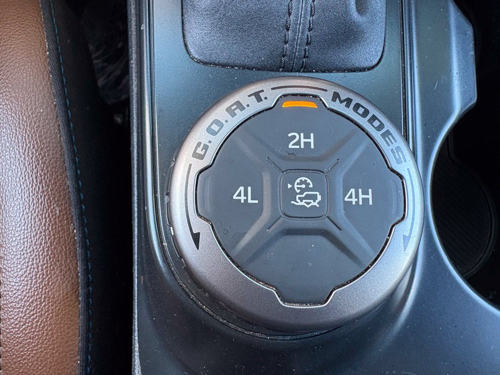 Used 2024 Ford Bronco Outer Banks AWD/4WD image 40