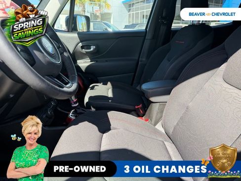 Used 2022 Jeep Renegade Trailhawk w/ Trailer Tow Group image 8