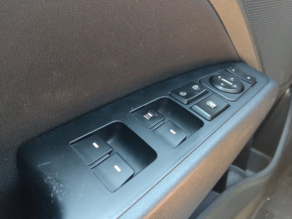 Used 2020 Hyundai Elantra SEL w/ Cargo Package (C1) FWD image 27