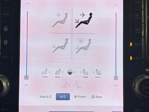 Used 2025 RAM 1500 Laramie w/ Laramie Southwest Edition image 34