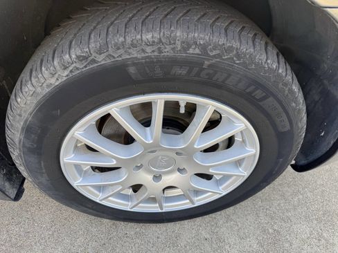 Used 2007 Toyota Camry XLE image 24