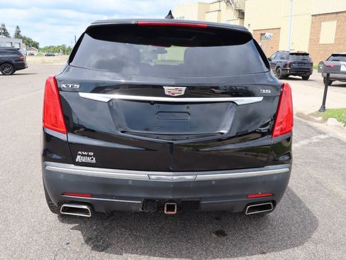 Used 2018 Cadillac XT5 Luxury w/ Driver Awareness Package AWD/4WD image 11