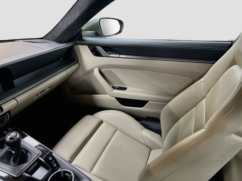 Certified 2020 Porsche 911 Carrera S RWD image 25