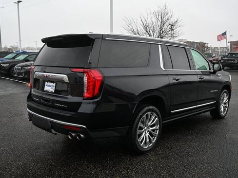 Used 2023 GMC Yukon XL Denali image 5
