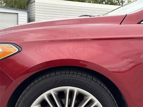 Used 2016 Ford Fusion SE w/ Equipment Group 202A image 5