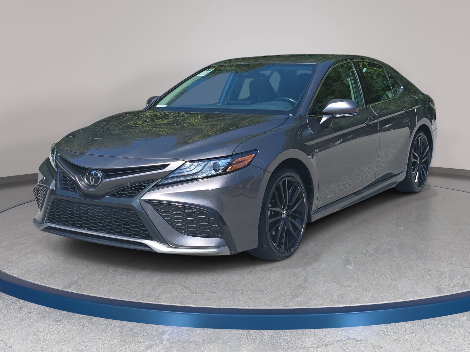 Used 2024 Toyota Camry XSE FWD image 1