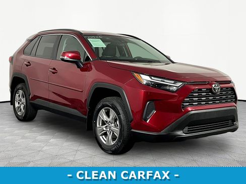 Used 2023 Toyota RAV4 XLE AWD/4WD image 3