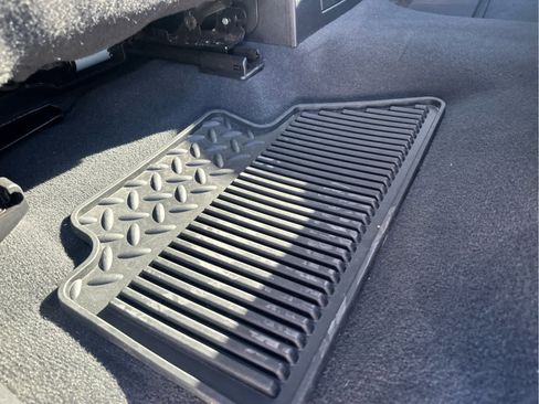 Used 2018 Chevrolet Silverado 1500 LT w/ All Star Edition image 42