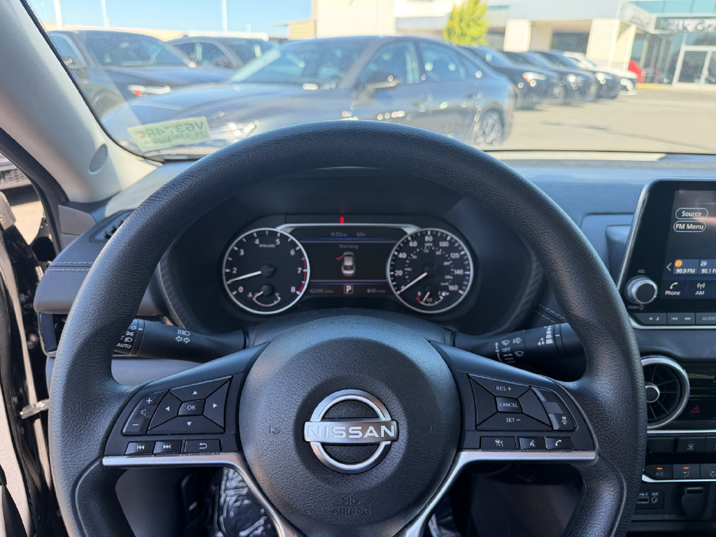 Used 2025 Nissan Sentra SV FWD image 11