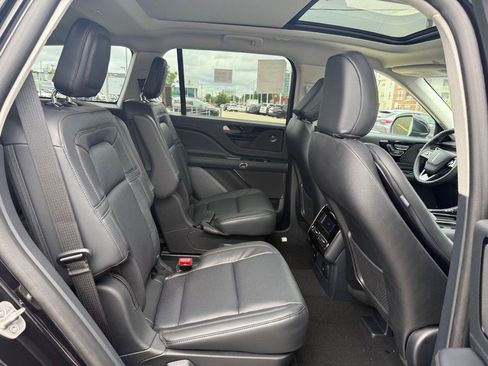 New 2025 Lincoln Aviator Reserve image 8