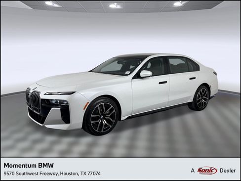 Used 2023 BMW 740i RWD image 1