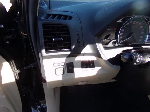 Used 2015 Toyota Venza Limited image 24