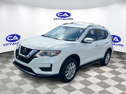 Used 2019 Nissan Rogue S w/ Special Edition Package FWD image 10