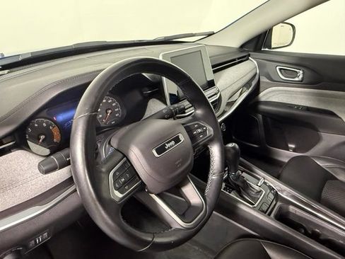 Used 2022 Jeep Compass Latitude w/ Convenience Group AWD/4WD image 17