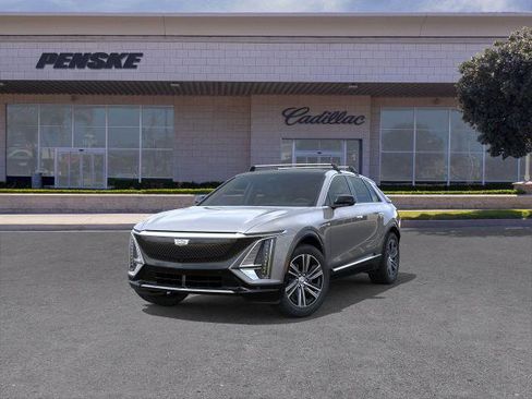 New 2026 Cadillac Lyriq Luxury image 8