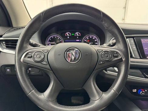 Used 2020 Buick Enclave Essence w/ Sport Touring Edition AWD/4WD image 18