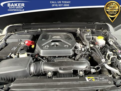 Used 2020 Jeep Wrangler Unlimited Sahara image 28