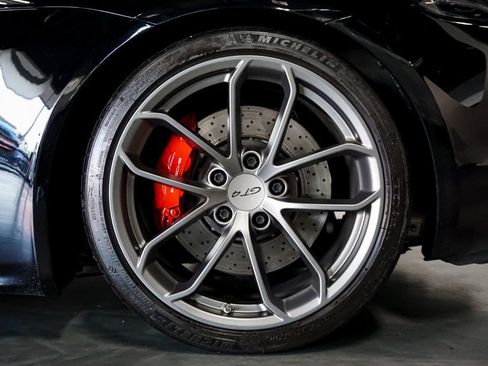 Used 2020 Porsche 718 Cayman GT4 RWD image 37