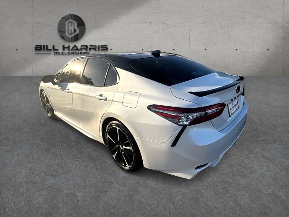 Used 2019 Toyota Camry XSE FWD image 9
