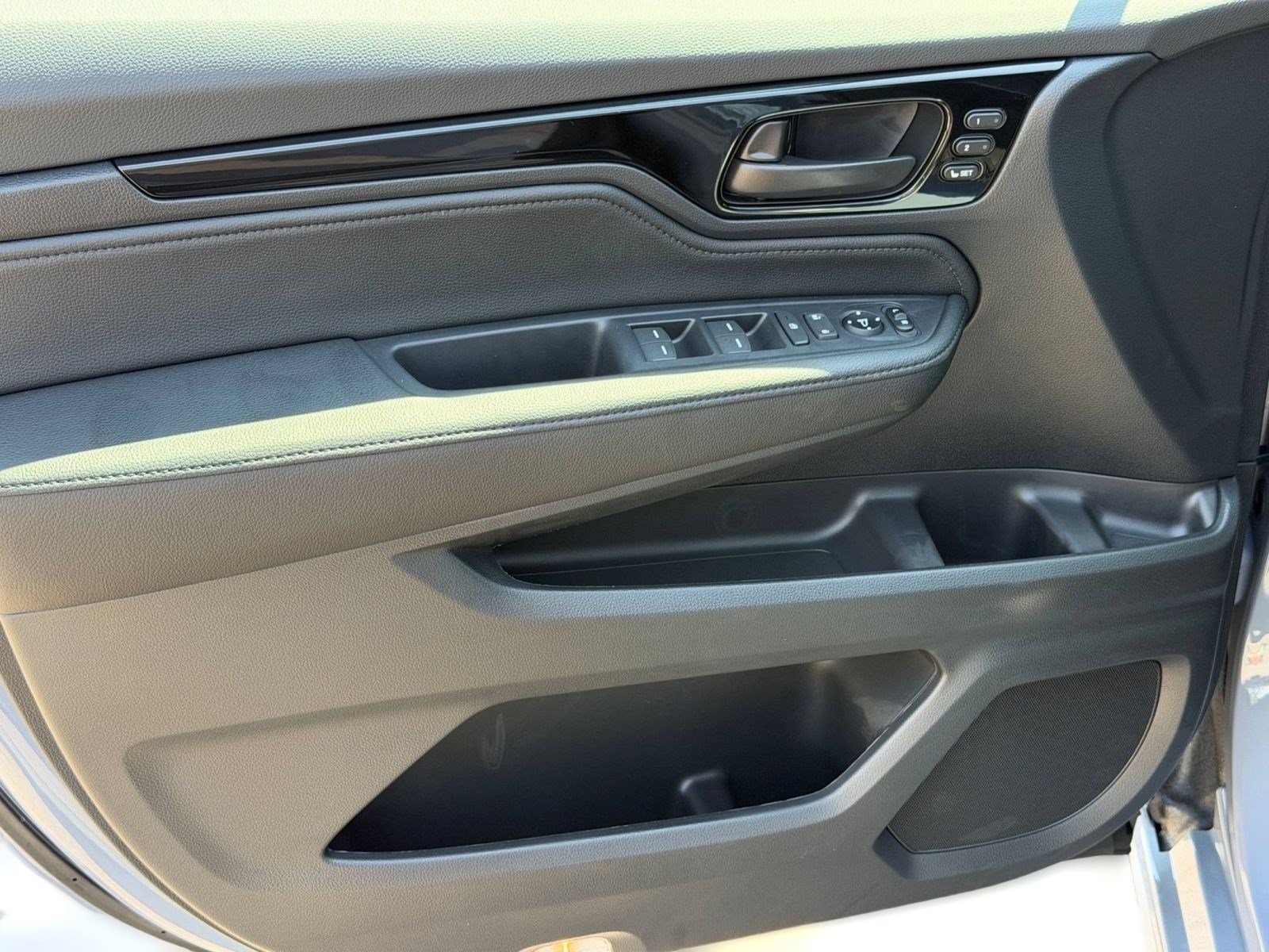 New 2027 Honda Odyssey Touring image 13