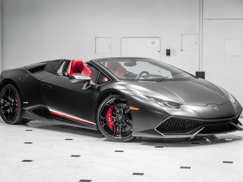 Used 2016 Lamborghini Huracan LP 610-4 AWD/4WD image 1
