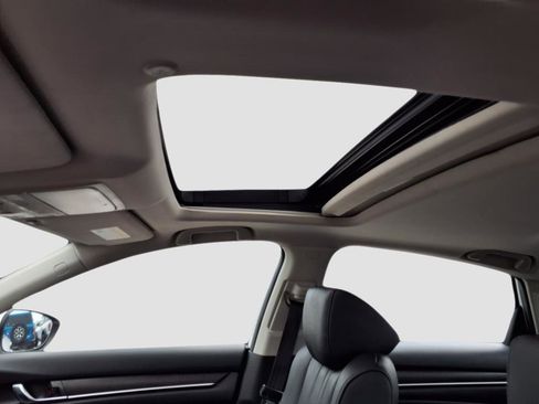 Used 2019 Honda Accord EX-L image 19