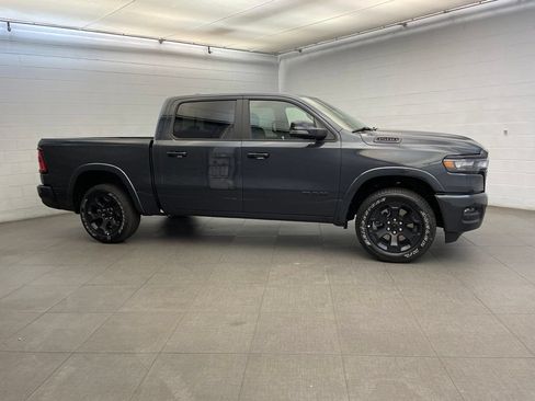 New 2026 RAM 1500 Big Horn AWD/4WD image 2