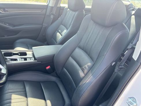 Used 2022 Honda Accord EX-L image 10