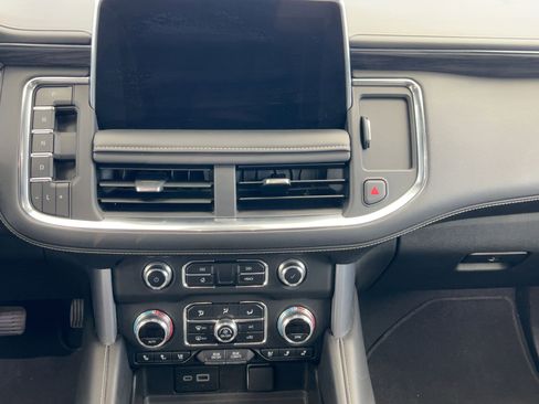 Used 2023 GMC Yukon SLT image 23