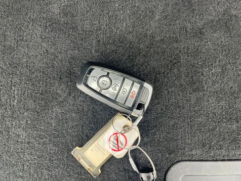 Used 2023 Ford Explorer Limited image 22