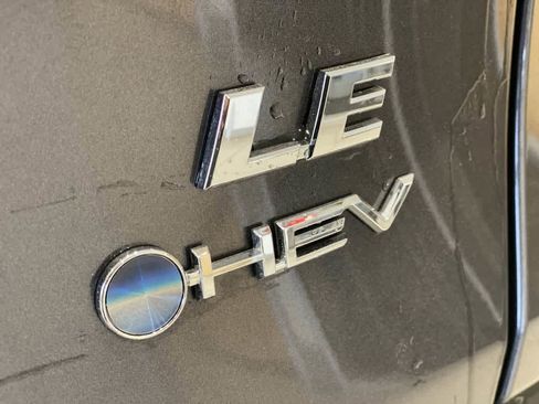 Used 2025 Toyota RAV4 LE image 11