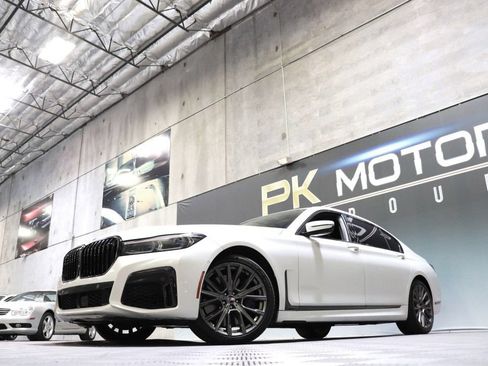 Used 2020 BMW 750i xDrive w/ Executive Package AWD/4WD image 84