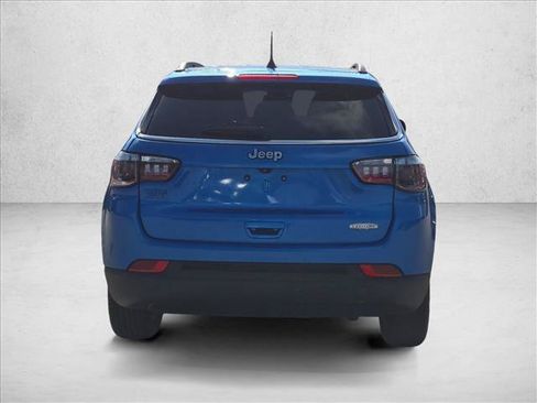Used 2022 Jeep Compass Latitude w/ Convenience Group FWD image 6