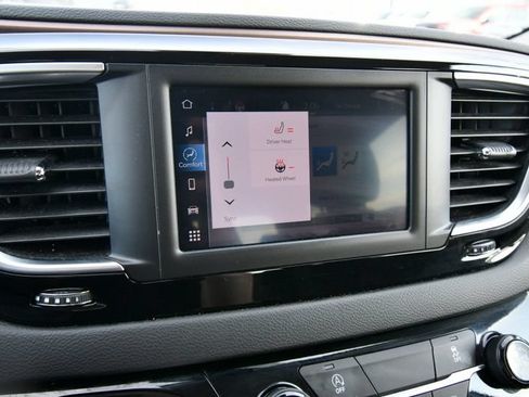 Used 2024 Chrysler Voyager LX FWD image 25