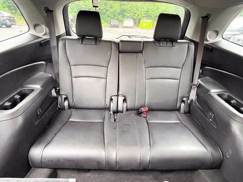 Used 2020 Honda Pilot Touring image 14