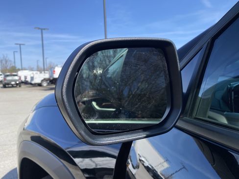 Used 2026 Chevrolet Equinox LT image 38