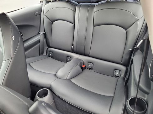 Used 2015 MINI Cooper S FWD image 6