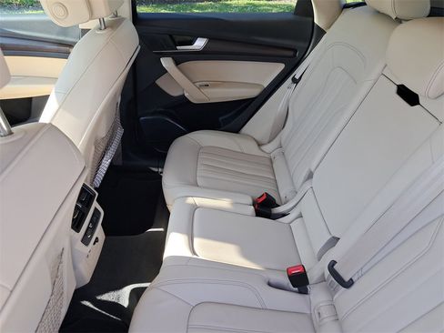 Certified 2023 Audi Q5 2.0T Premium w/ Convenience Package image 27
