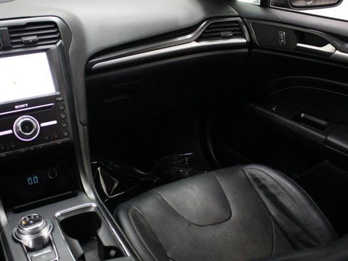 Used 2020 Ford Fusion Titanium image 27