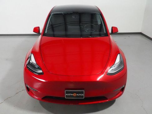 Used 2023 Tesla Model Y Performance image 12