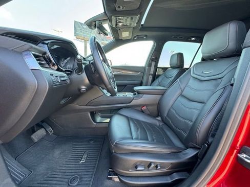 Certified 2024 Cadillac XT6 Premium Luxury w/ Platinum Package image 24