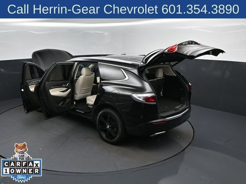 Used 2023 Buick Enclave Essence w/ Experience Buick Package FWD image 2
