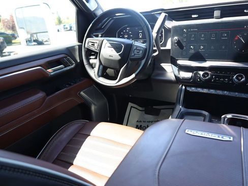 Used 2024 GMC Sierra 3500 Denali Ultimate AWD/4WD image 22