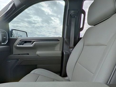 Used 2022 GMC Sierra 1500 SLT w/ SLT Convenience Package image 26