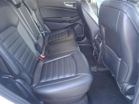 Used 2024 Ford Edge SEL w/ Convenience Package image 18